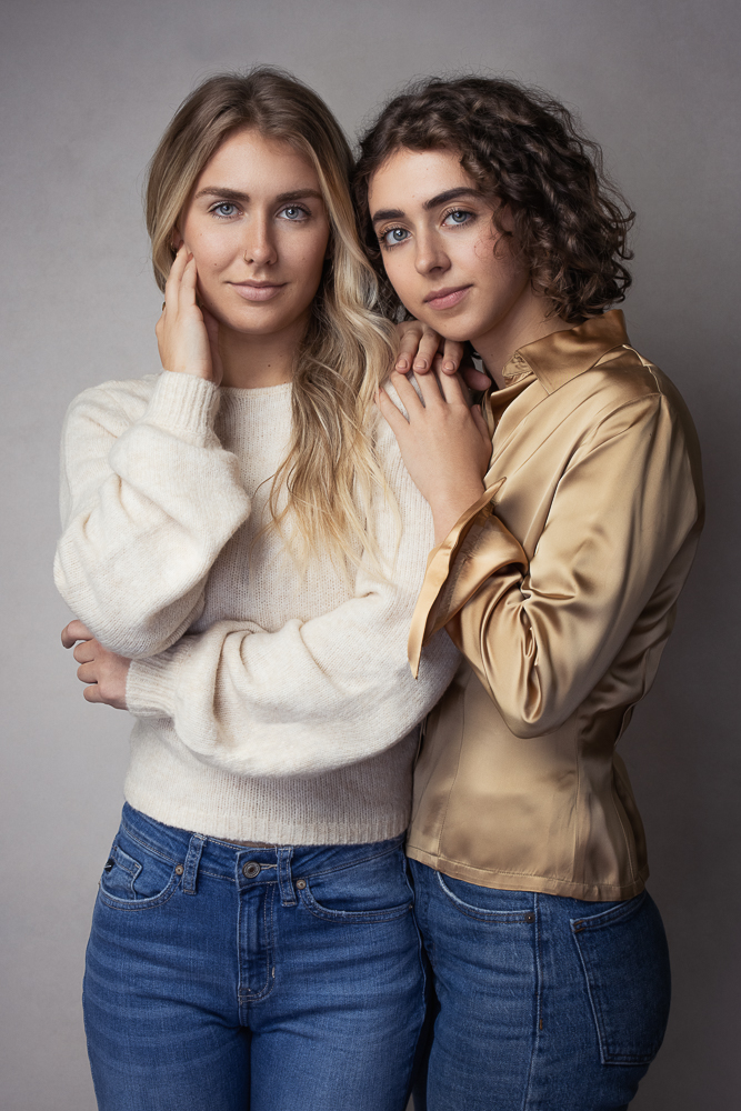 sibling girls